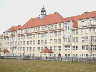 Gebäude Gymnasium Burgstädt